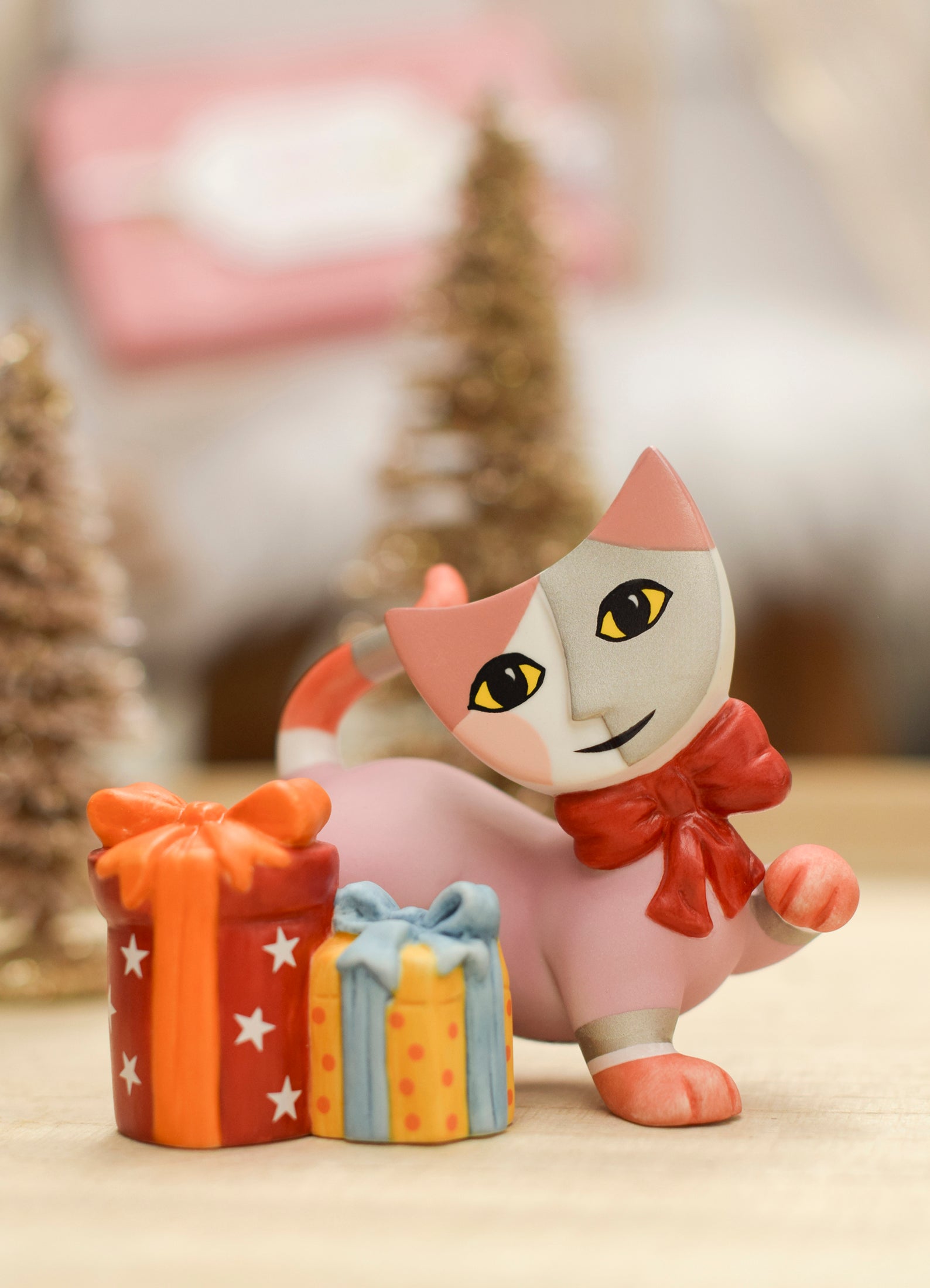 Goebel Rosina Bella Christmas cat - RW