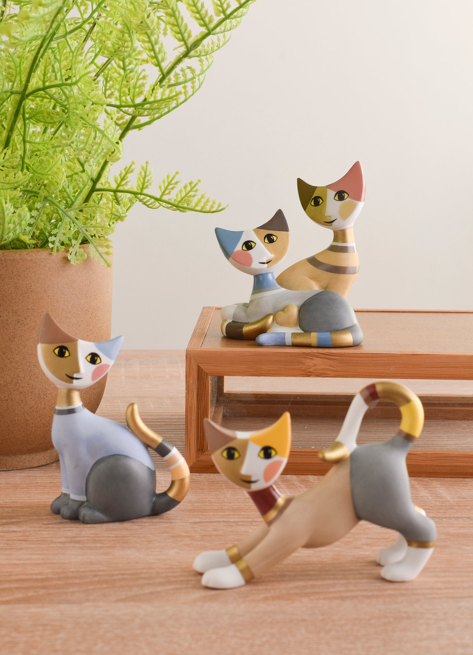 Goebel Rosina Lola cat - RW