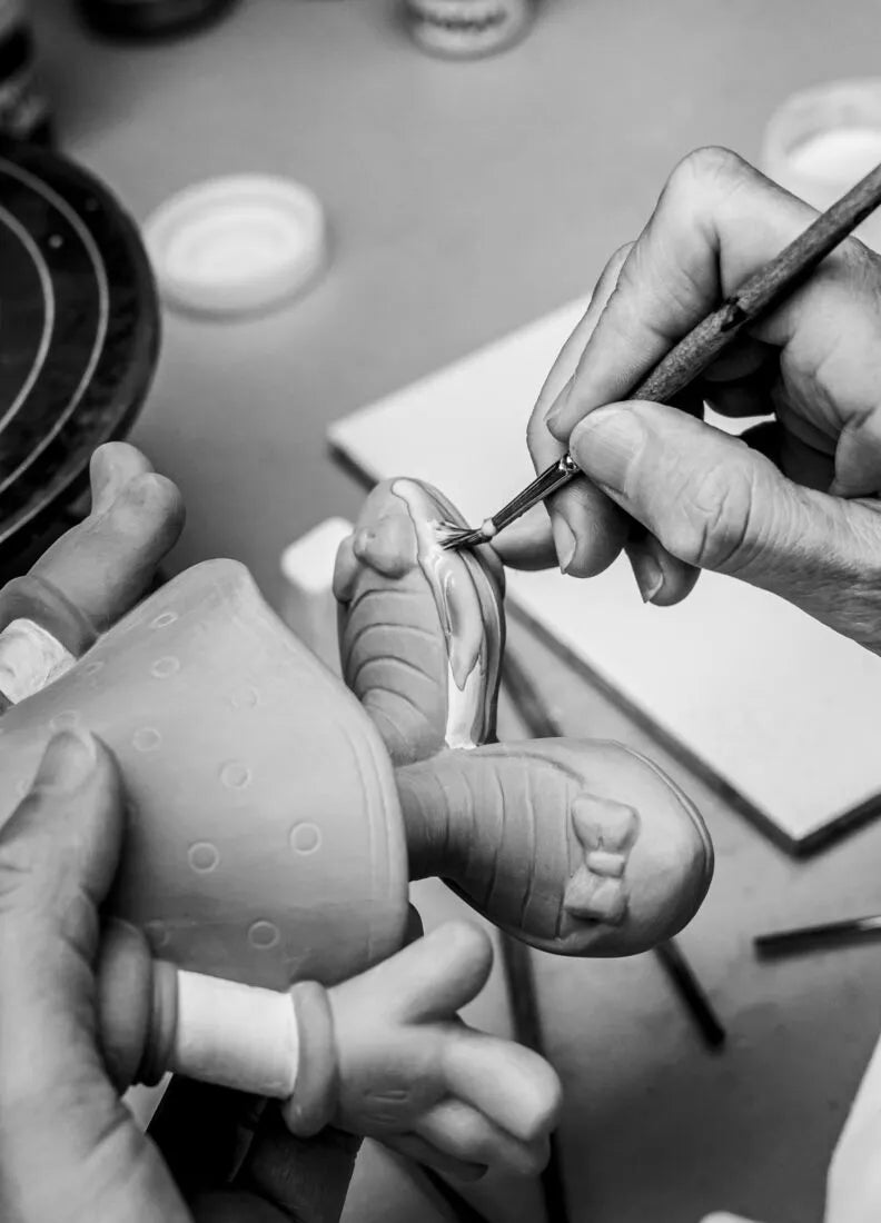 Lladro Minnie In Black And White-Goviers