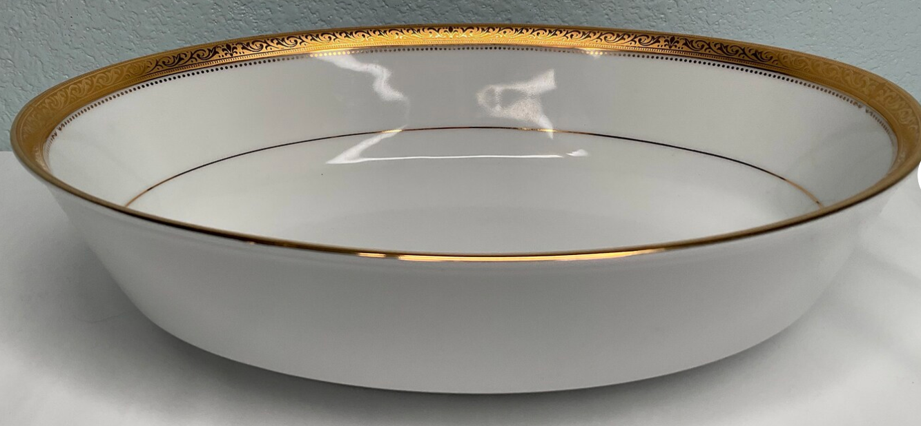 Noritake Signature Gold Round Vegetable